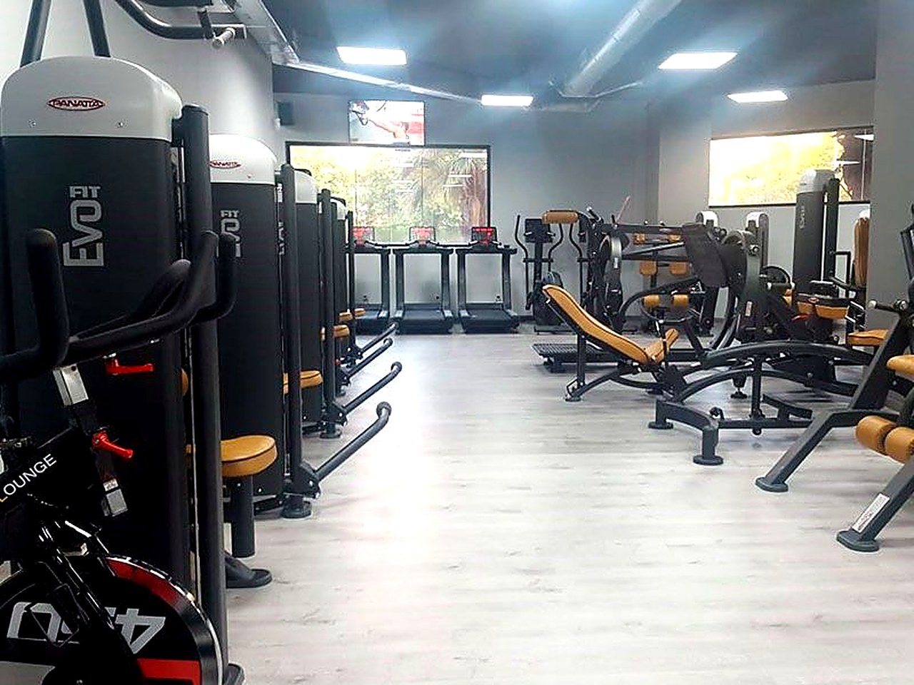 Sala de entrenamiento de Wings Fitness Lounge